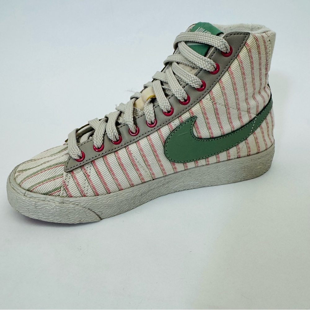 Nike Blazer Mid 'Pinstripes' color Light Bone, Cadet Green, and Pink SZ6 - Picture 6 of 10